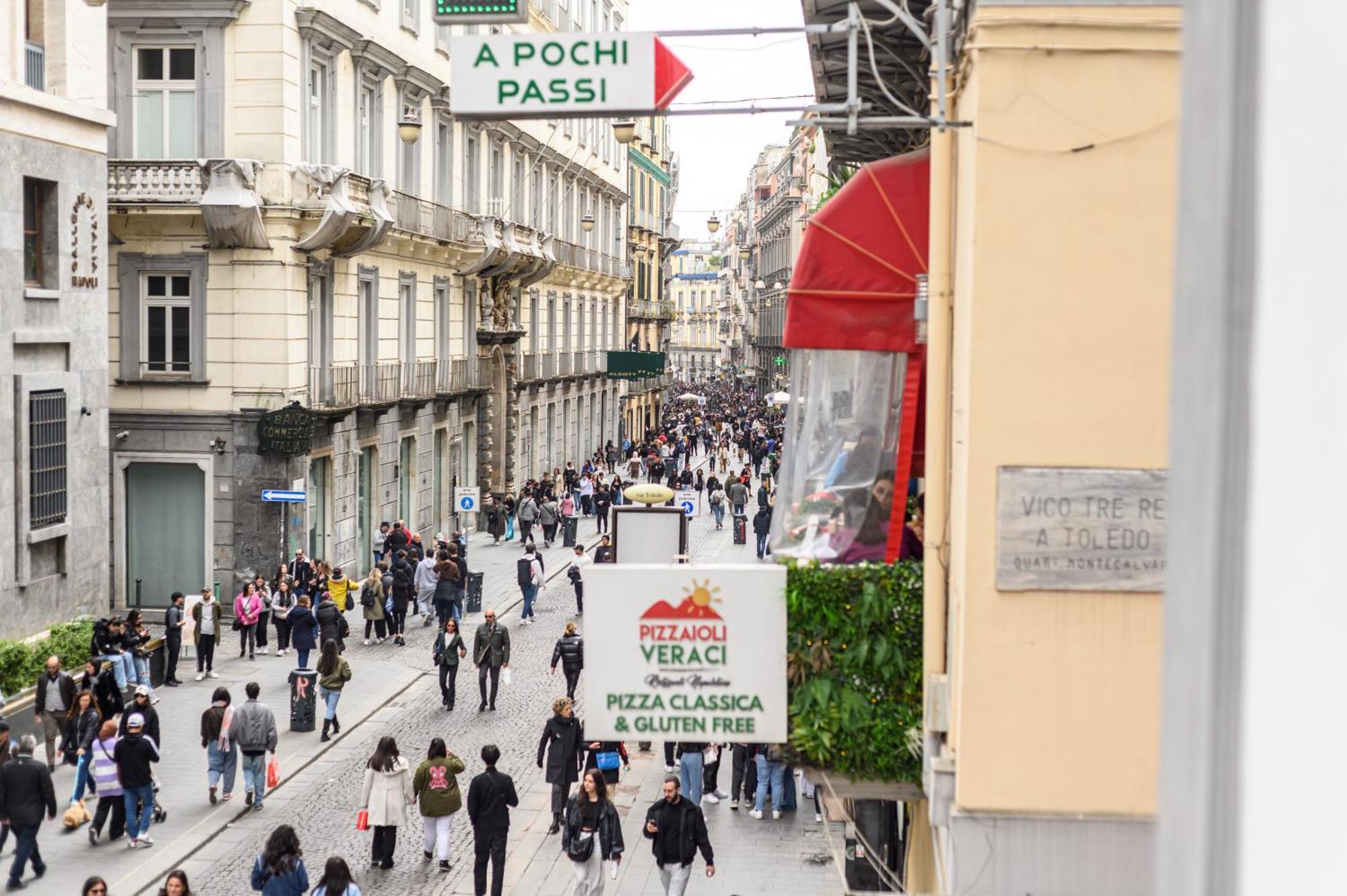 Dimora Joseph Via Toledo Hotel Naples Luaran gambar